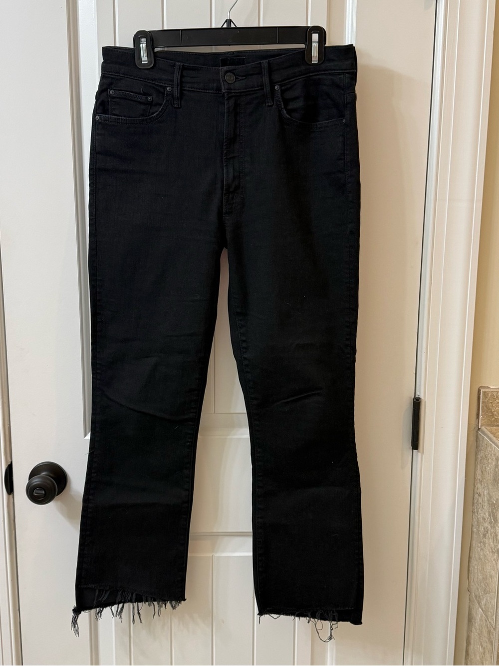 MOTHER The Insider Crop Step Fray Women’s Straight Leg Jeans‎ in Black